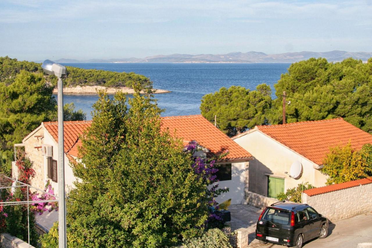 Apartments By The Sea Splitska, Brac - 2923 بوستيرا المظهر الخارجي الصورة
