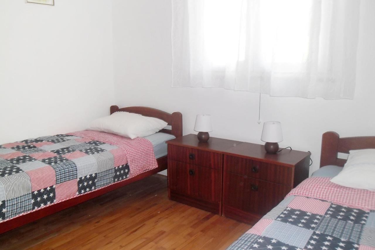 Apartments By The Sea Splitska, Brac - 2923 بوستيرا المظهر الخارجي الصورة