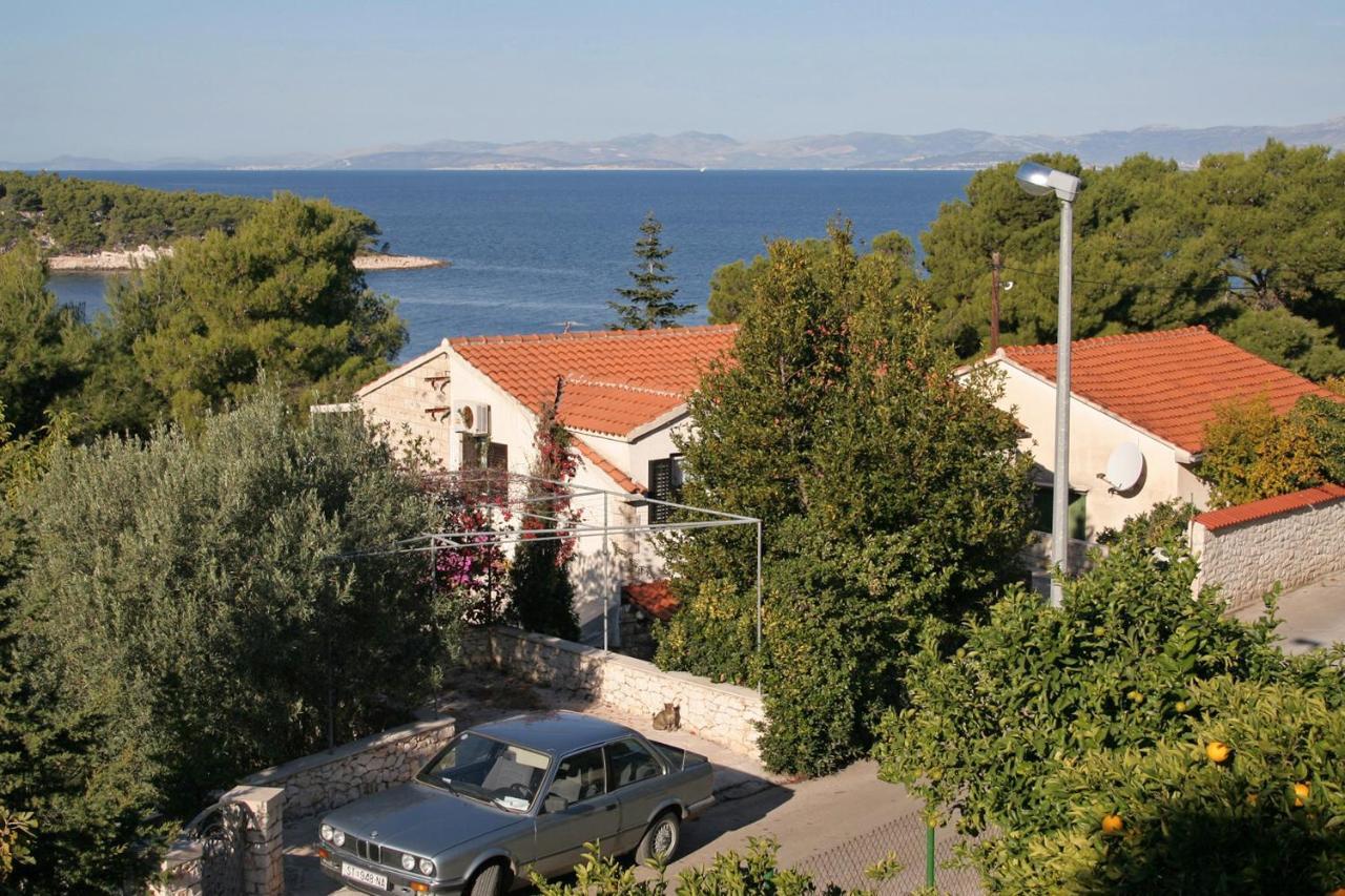 Apartments By The Sea Splitska, Brac - 2923 بوستيرا المظهر الخارجي الصورة