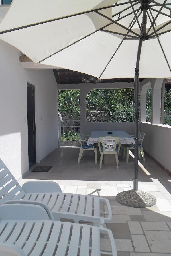 Apartments By The Sea Splitska, Brac - 2923 بوستيرا المظهر الخارجي الصورة